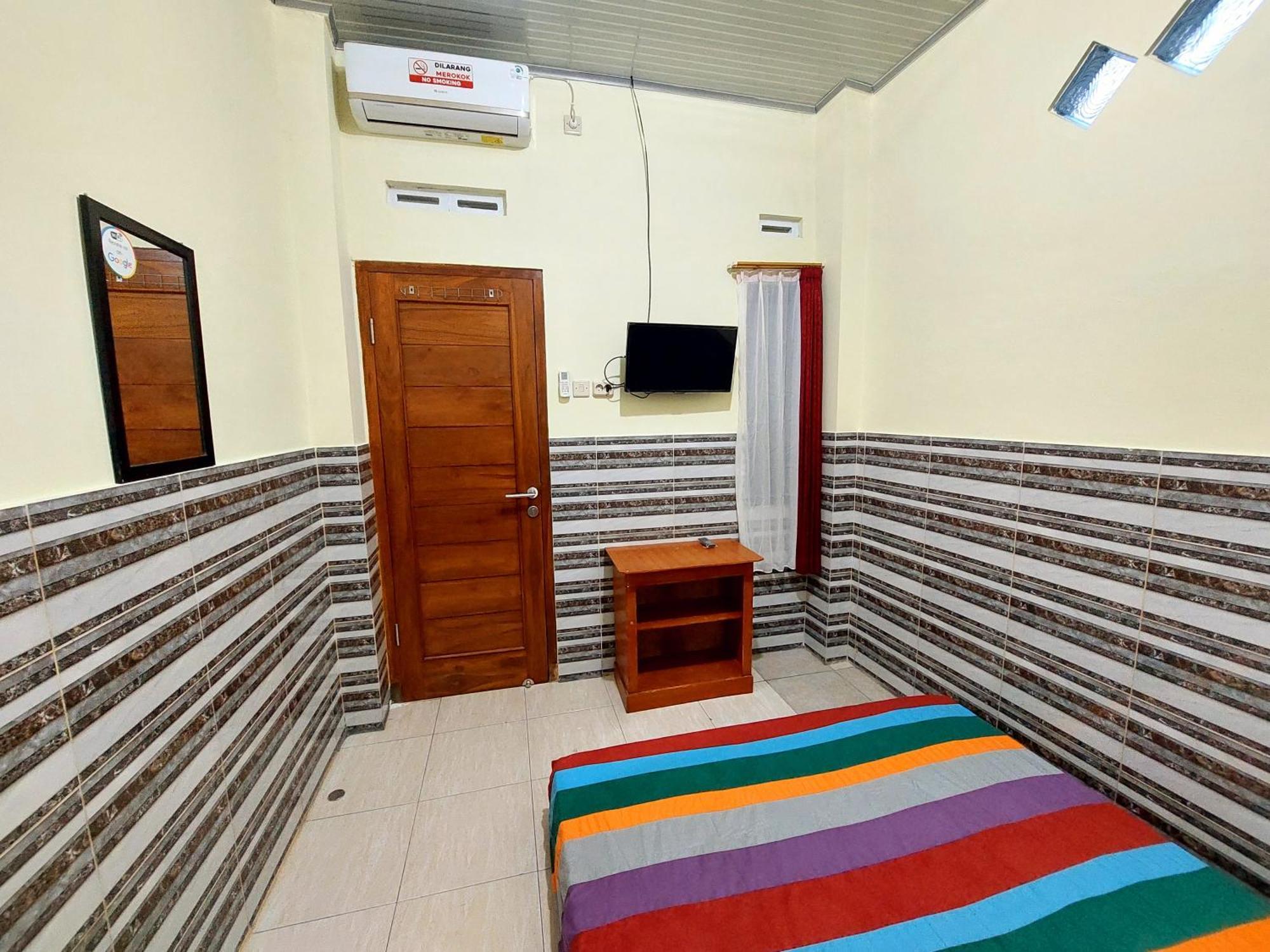 Griya Tugu Jogja Syariah Hotel ยอกยาการ์ตา ห้อง รูปภาพ
